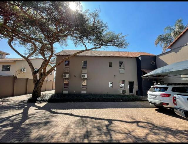 BUSINESS FOR SALE IN ELDORAIGNE
